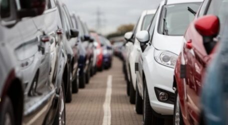 В Україну за минулий рік ввезли більш ніж 400 тисяч транспортних засобів