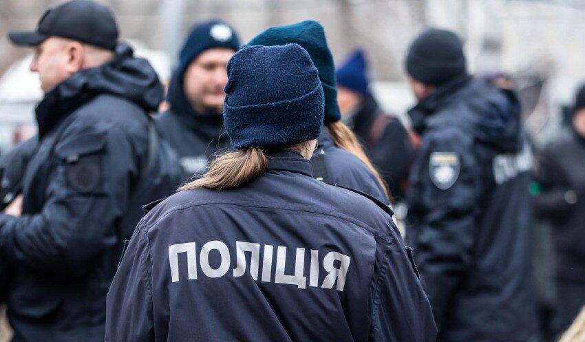 Майже 580 заяв прийняли поліційні від постраждалих від ракетного удару по багатоповерхівці у Дніпрі
