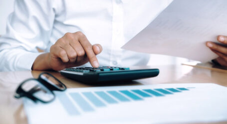 Майже 50% ліцензій і дозволів для бізнесу пропонується скасувати Кабміну