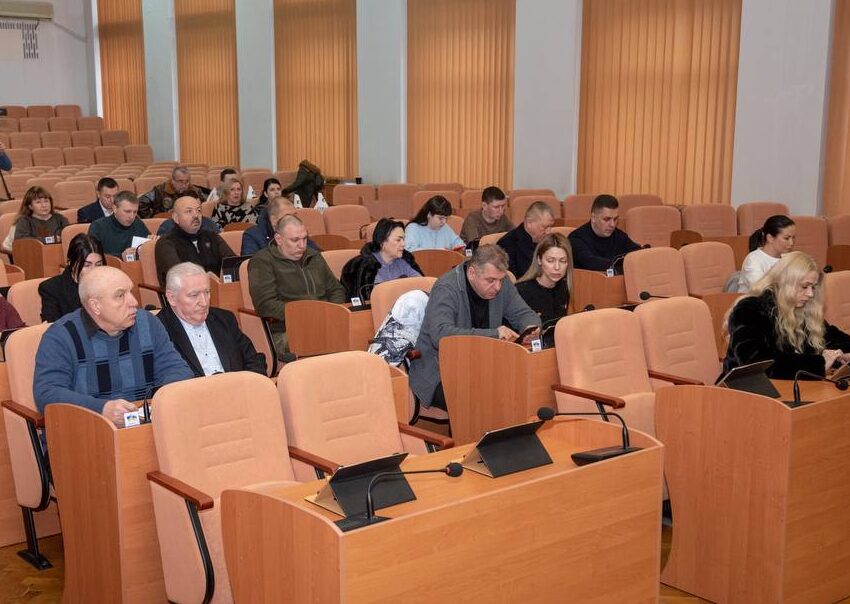 Рішення щодо бюджетних питань та питань безпеки на території міста затвердили депутати на сесії Кам’янської міськради