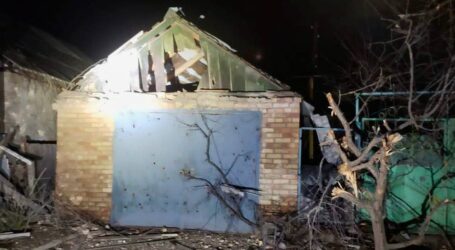 Від нічних обстрілів на Дніпропетровщині пошкоджені будинки та ЛЕП