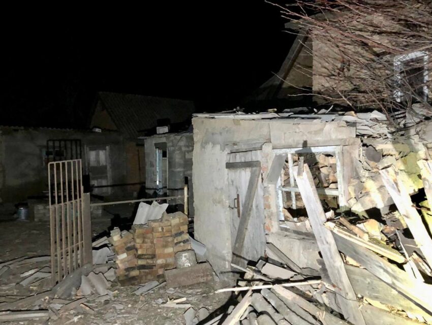 Росіяни вночі випустили близько десяти снарядів по одній громаді на Дніпропетровщині