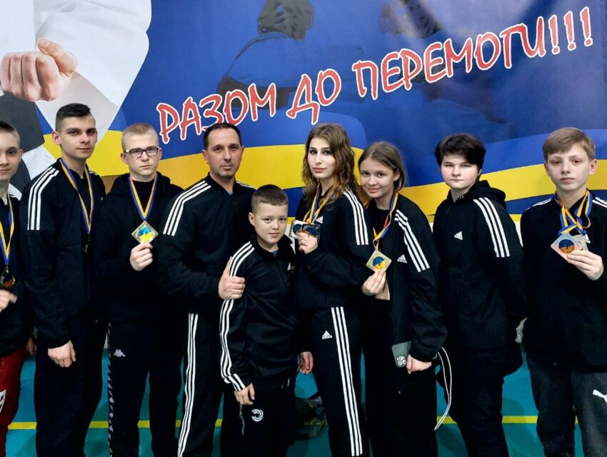 Тхеквондисти Кам’янського вдало виступили на всеукраїнських змаганнях