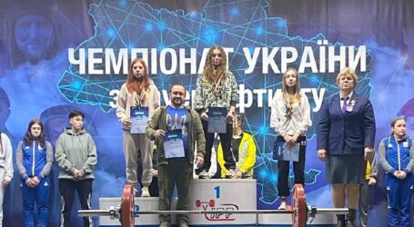 Кам’янські спортсменки досягли видатних результатів на Чемпіонаті України з пауерліфтингу