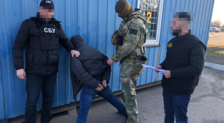Банда у Дніпрі вибивала у містян вигадані борги, погрожуючи фізичною розправою
