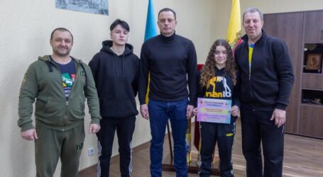 Спортсменки з Кам’янського представлятимуть місто на чемпіонаті України з паверліфтингу
