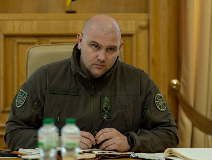Цивільні мешканці Дніпропетровщини повинні повернути зброю, надану їм на початку війни