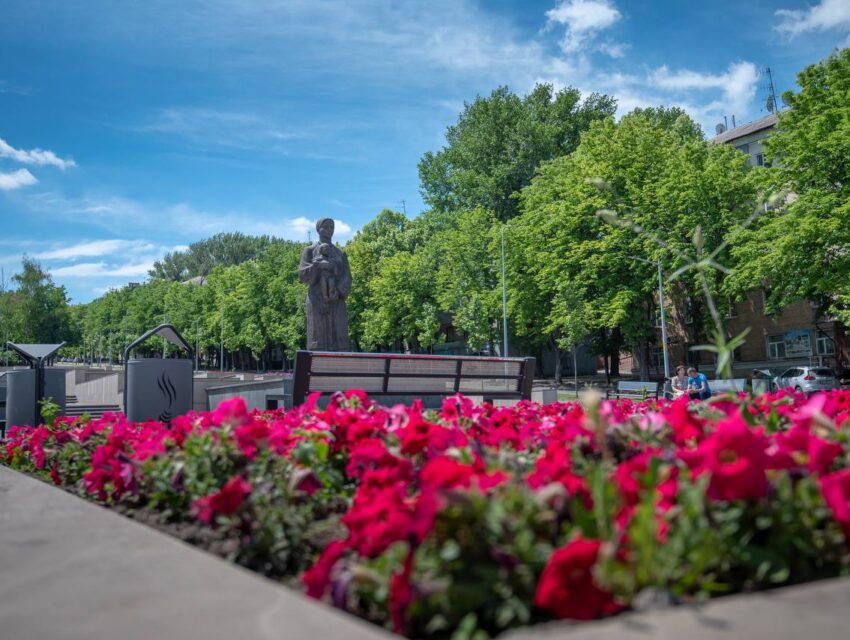 Ніч на Дніпропетровщині минула без обстрілів, у Кам’янському тривають роботи з доброустрою