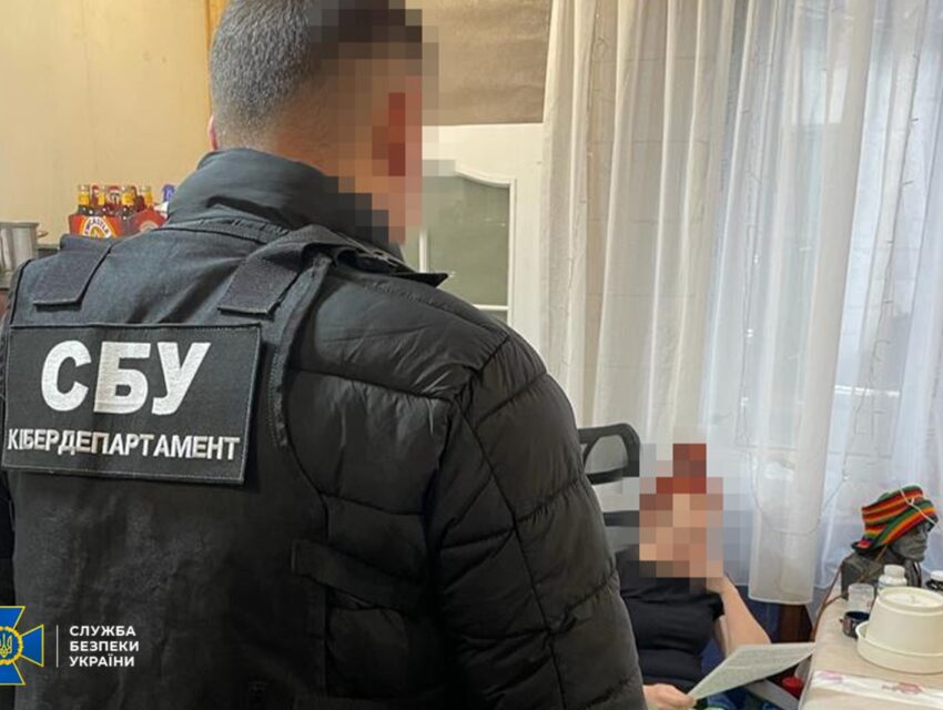 На Дніпропетровщині завдяки махінаціям з ПДВ посадовці-податківці вкрали 150 млн грн у вітчизняних компаній
