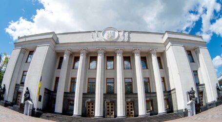 Українські парламентарі хочуть зробити 8 березня «Днем захисту прав жінок»