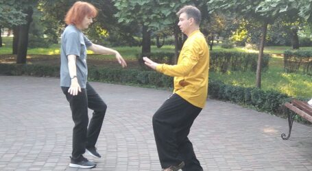 Фізічна активність рятує від депресії, нагадують мешканцям Кам’янського фахівці