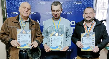 У Кам`янському відбувся турнір “Шахова весна”