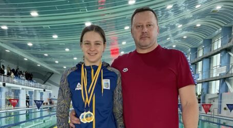 Кіра Масалікіна з Кам’янського завоювала шість медалей на юнацькому чемпіонаті України з плавання