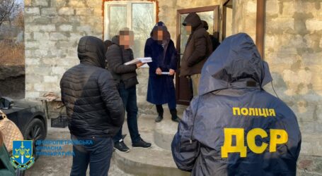 На Дніпропетровщині шахраї через “кол-центри” виманювали гроші в іноземців