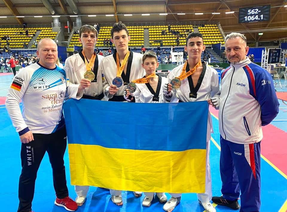 Кам'янчанин Михайло Капуста став срібним призером на міжнародному турнірі з тхеквондо в Нідерландах - ФОТО
