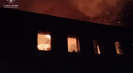 В Кам’янському вогнеборці приборкали пожежу у двоповерховій будівлі