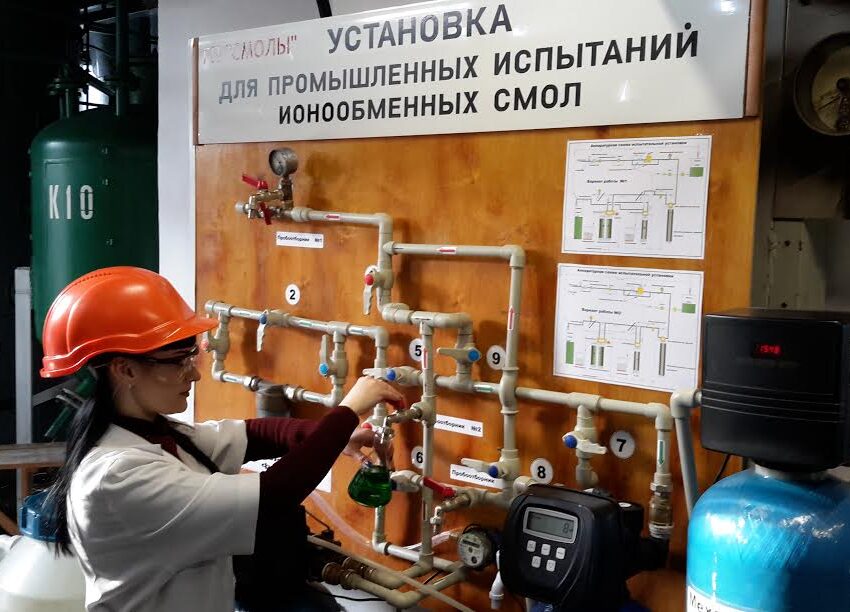 В Кам’янському працівники підприємства «Смоли» через суд відстоюють свої права. Але чи зможуть?