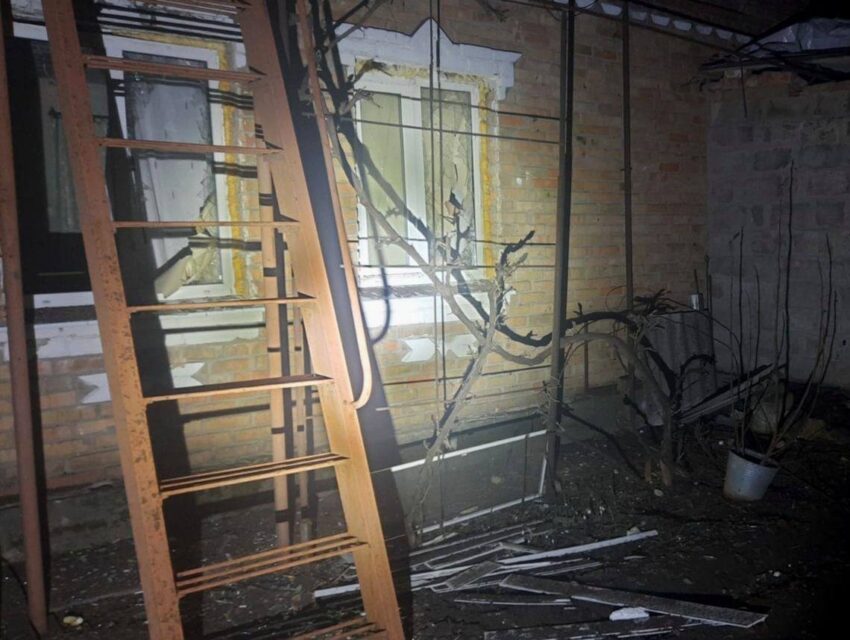 Цієї ночі вороги поцілили по двох громадах Дніпропетровщини, є влучання по енергооб’єкту