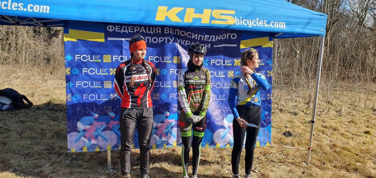 Спортсменки з Кам'янського завоювали призові місця на Чемпіонаті України з велокросу - ФОТО