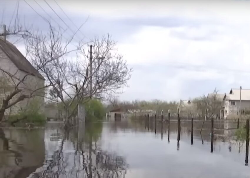 На Дніпропетровщині тривають підтоплення: в Курилівці вода піднялася вже на півтора метра