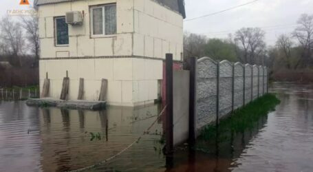 Потоп продовжується: вода затопила півострів Кривець і 148 будинків у Курилівці