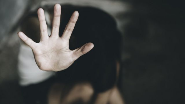 У Дніпрі затримали священнослужителя за підозрою в розбещенні своїх неповнолітніх доньок