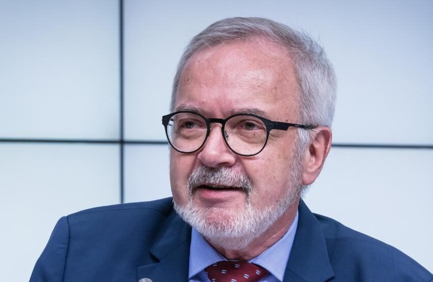 Президент ЄІБ відмітив участь Кам’янського в проєктах по реконструкції об’єктів