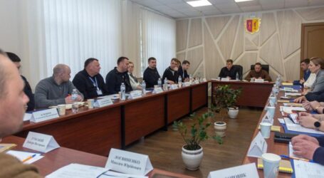 Проблеми ВПО в Кам’янському районі обговорювали представники місцевої влади та нардепи