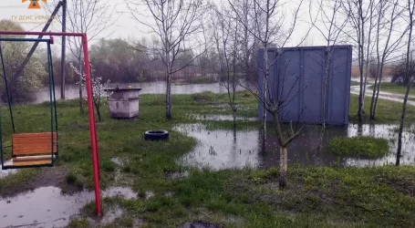У Кам’янському триває водопілля, але гідроенергетики стверджують, що воно пішло на спад