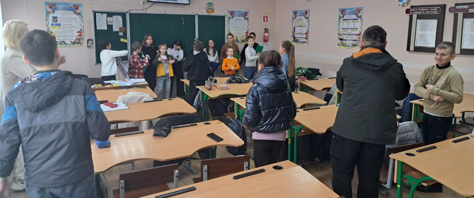 Мінній безпеці навчаються ліцеїсти Кам’янського - ФОТО