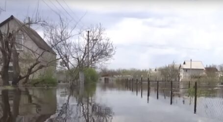 На Дніпропетровщині тривають підтоплення: в Курилівці вода піднялася вже на півтора метра