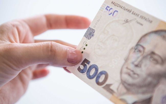 Відсьогодні в Україні запускають в обіг нові купюри в 500 гривень