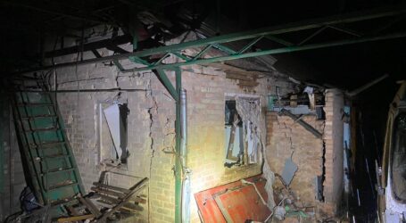 Вночі ворожі війська обстріляли Нікополь на Дніпропетровщині