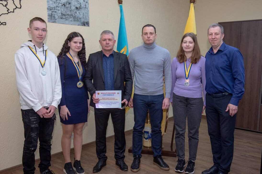 Команда спортсменів з Кам'янського представлятиме місто на чемпіонаті України з велоспорту на треку - ФОТО