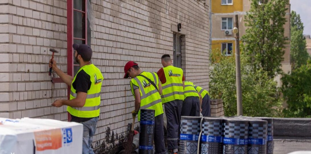 Освітні заклади Кам'янського готують до нового навчального року - ФОТО