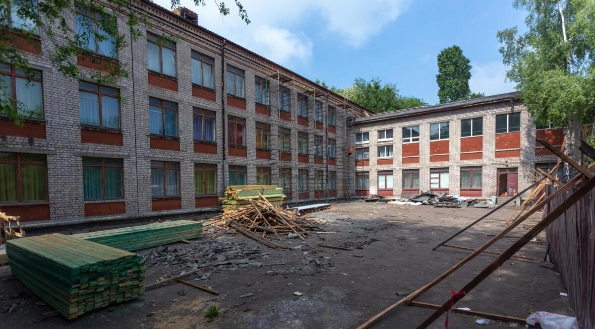 Освітні заклади Кам'янського готують до нового навчального року - ФОТО