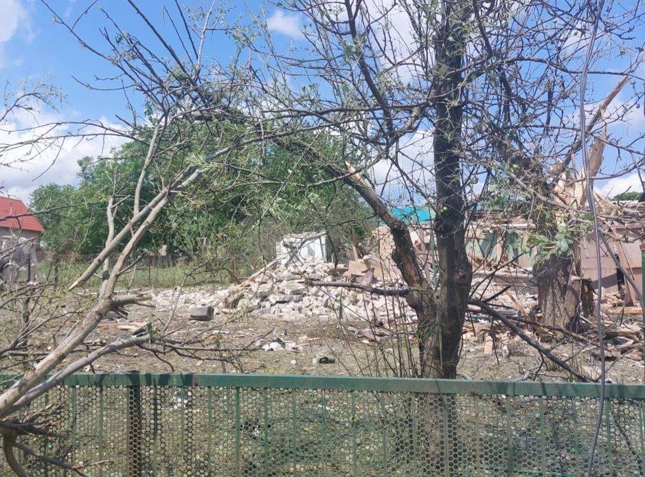 Вороги обстріляли одну з громад на Дніпропетровщині, є загиблий та поранені - ФОТО