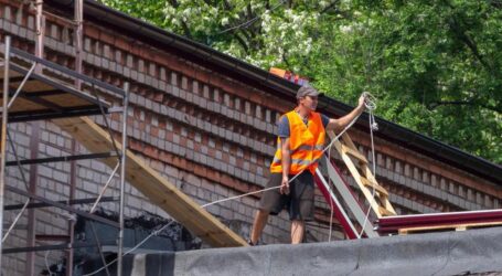 Освітні заклади Кам’янського готують до нового навчального року