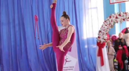 На Всеукраїнському турнірі з художньої гімнастики відзначилися чотири кам`янчанки