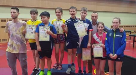 Кам`янчани посіли сім призових місць на чемпіонаті Дніпропетровщини з настільного тенісу