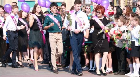 В Кам’янському в перший день літа в школах відбудеться свято останнього дзвоника