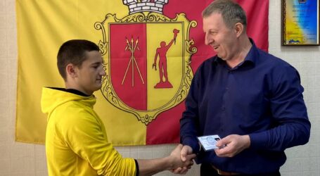 Борець з Кам`янського Іван Стефанський отримав звання «Майстра спорту України»