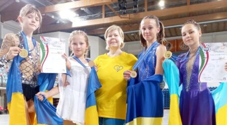 Три «золота» та одне «срібло» привезли кам`янські фігуристки з міжнародних змагань в Італії