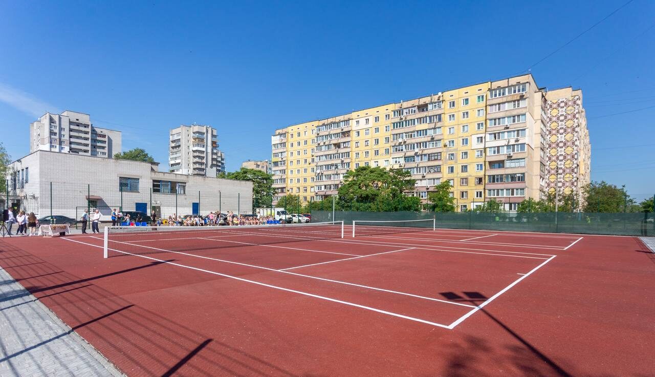 На Лівобережжі Кам'янського відкрили тенісні корти - ФОТО