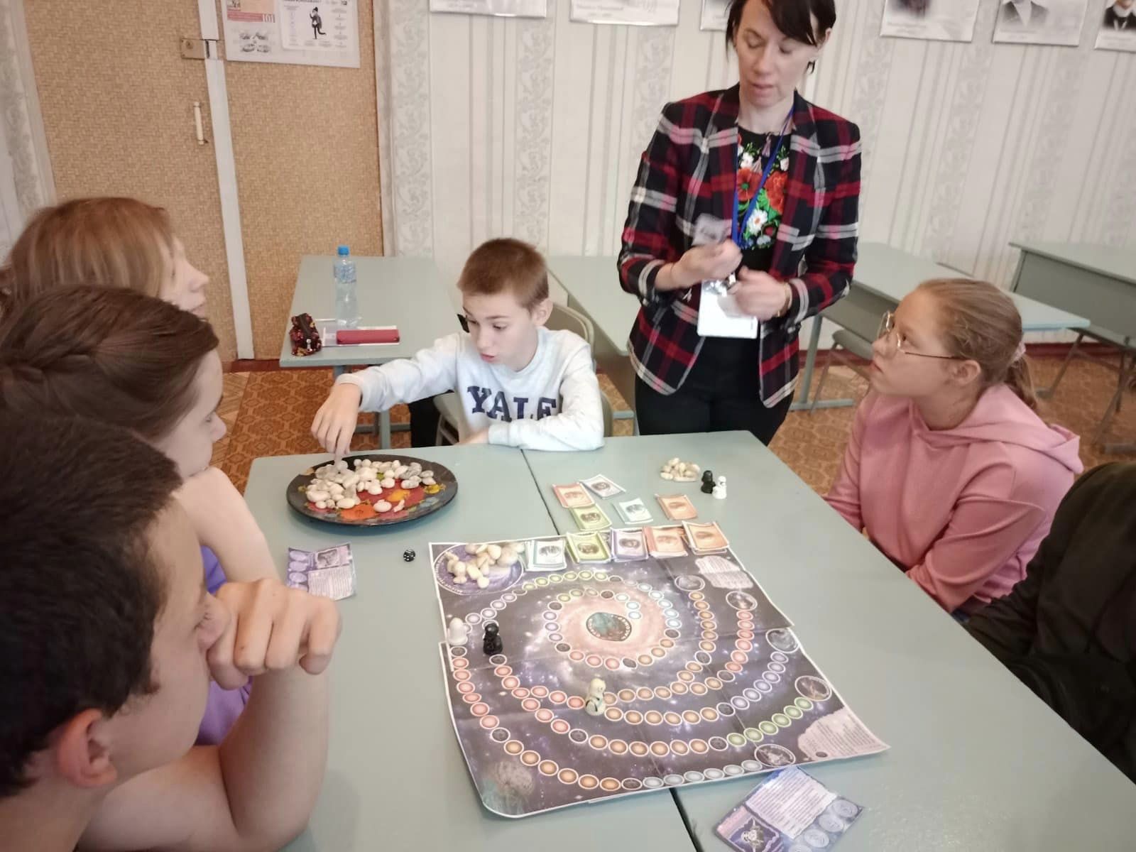 В Кам'янському почали працювати освітні хаби для школярів, які мають прогалини в знаннях - ФОТО
