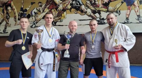 Поліційний з Кам`янського Володимир Чернуха переміг у першості Дніпропетровщини з рукопашного бою