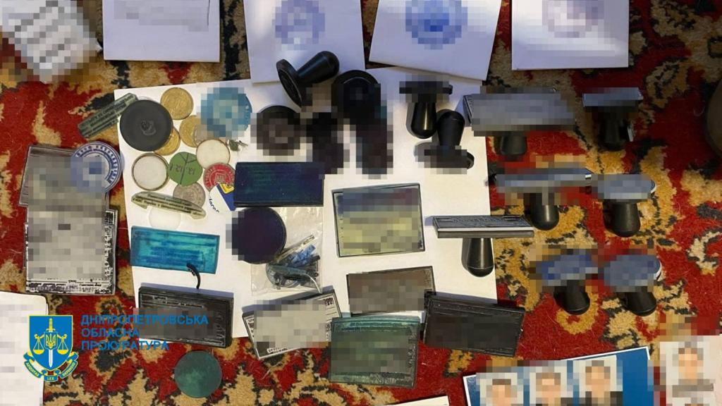 У Дніпрі судитимуть шахраїв, які привласнили нерухомість померлих на 10 млн грн - ФОТО