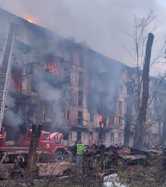 Вночі ворог атакував Дніпропетровщину ракетами, відомо про трьох загиблих - ФОТО