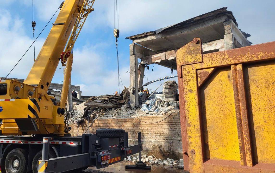 Вночі ворог атакував Дніпропетровщину ракетами, відомо про трьох загиблих - ФОТО