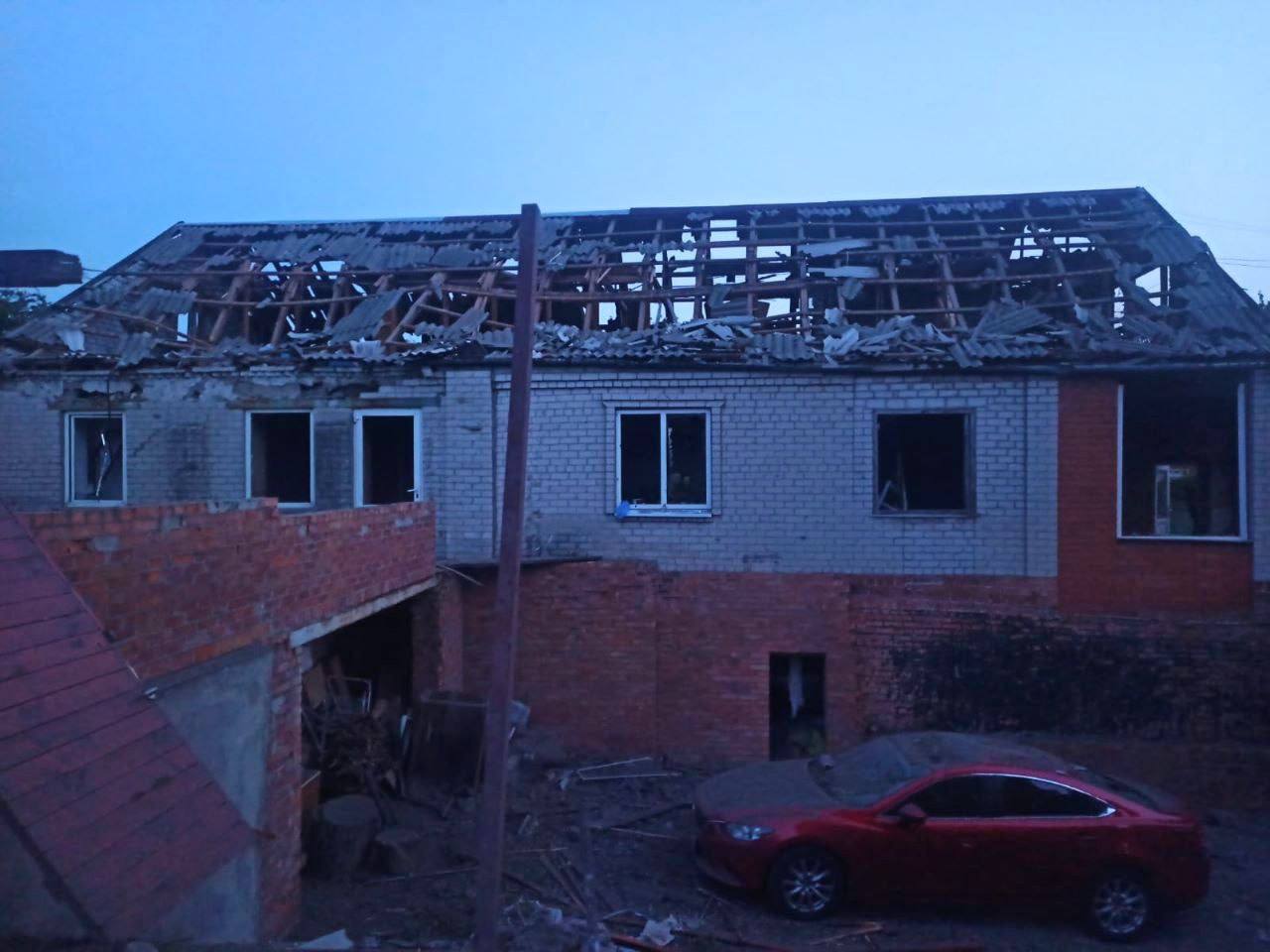 Вночі Дніпропетровщина зазнала масованої атаки ракетами та безпілотниками: є постраждалі та значні руйнування - ФОТО